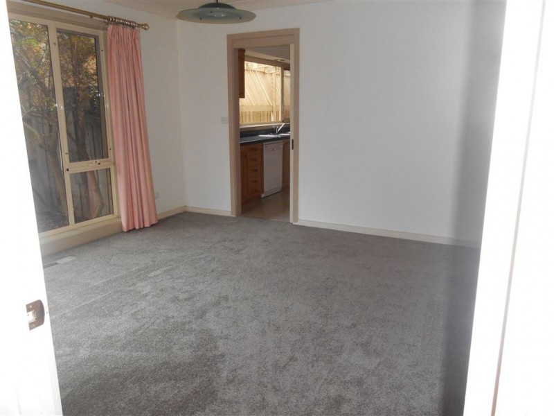 6 Alfred Street North, Lake Wendouree VIC 3350