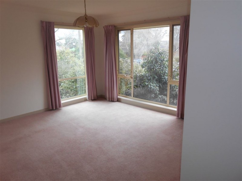 6 Alfred Street North, Lake Wendouree VIC 3350