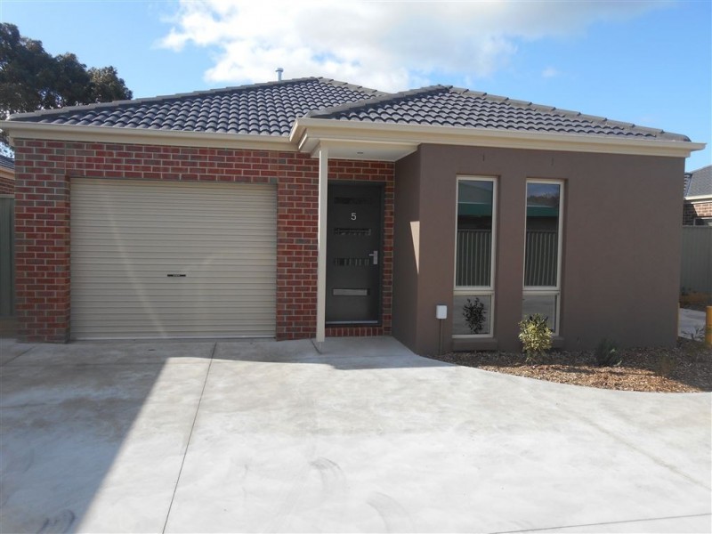 5/4 wood street, Soldiers Hill VIC 3350