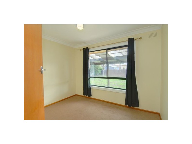 27 Eton Street, Wendouree VIC 3355