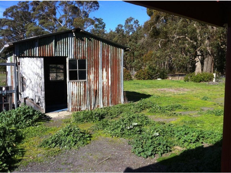 396 Snake Valley/Smythesdale Road, Hillcrest VIC 3351