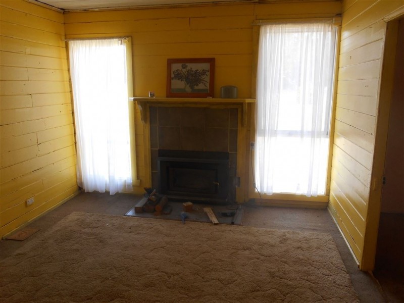 396 Snake Valley/Smythesdale Road, Hillcrest VIC 3351