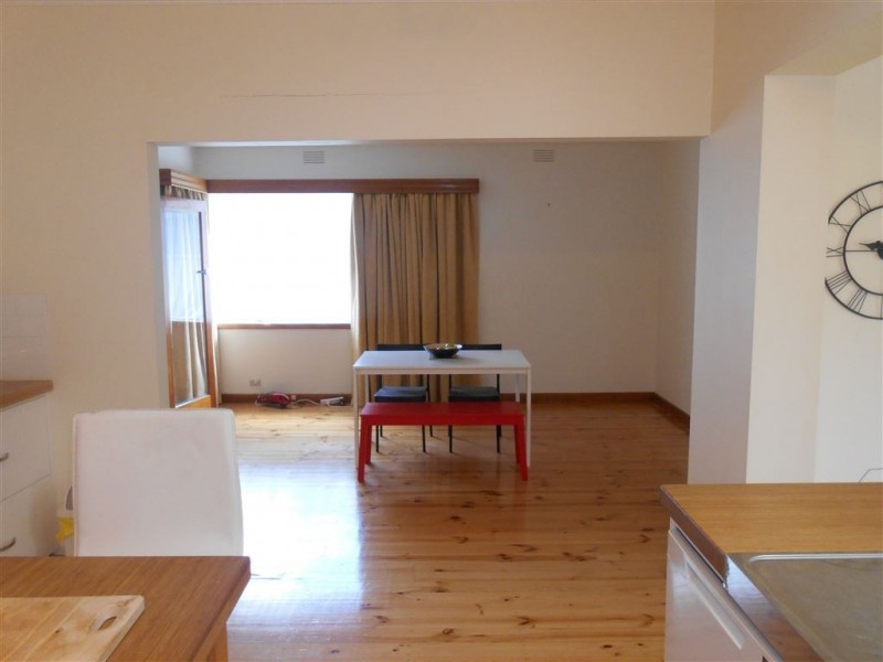 906a ligar street, Soldiers Hill VIC 3350