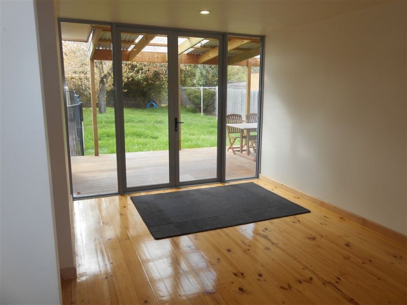 906a ligar street, Soldiers Hill VIC 3350