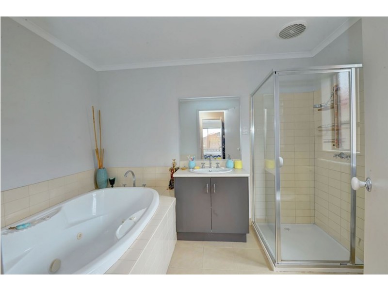 7 Citadel Court, Miners Rest VIC 3352