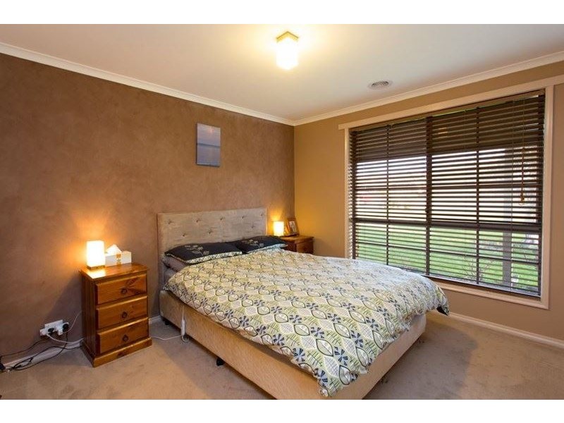 309 lal lal street, Canadian VIC 3350