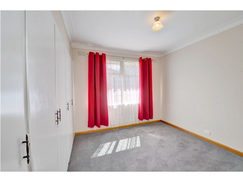 3 Whitelaw Avenue, Delacombe VIC 3356