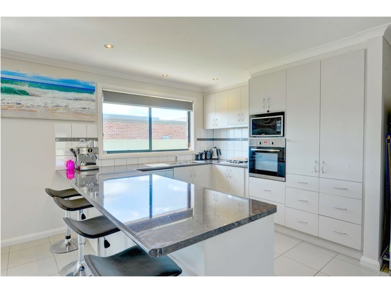 1 Felix Court, Miners Rest VIC 3352