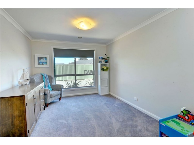 1 Felix Court, Miners Rest VIC 3352