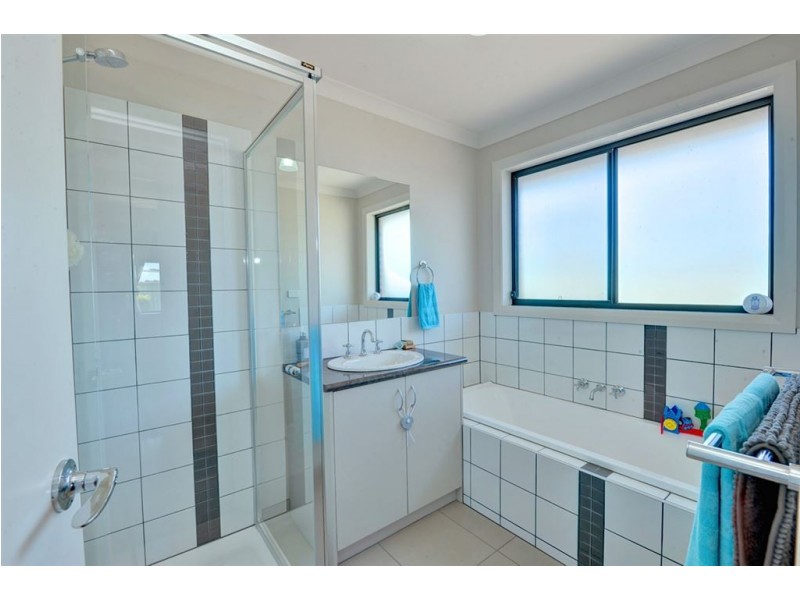 1 Felix Court, Miners Rest VIC 3352