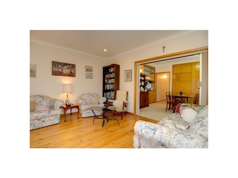 26 Cambridge Street, Wendouree VIC 3355