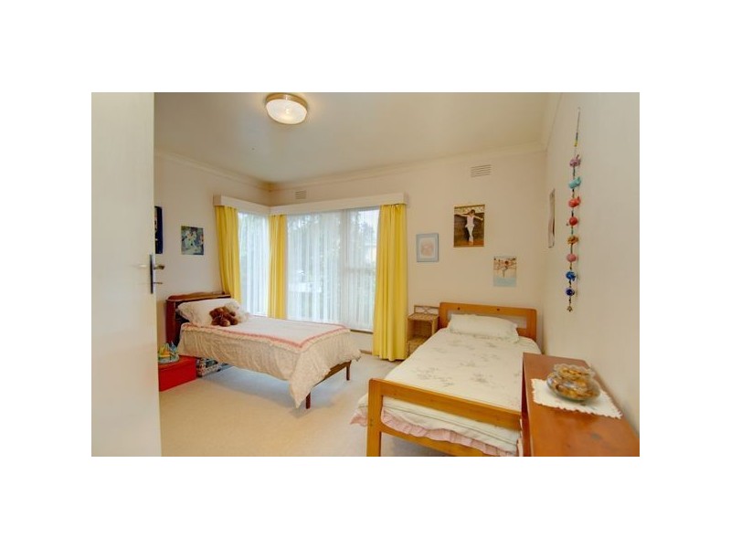 26 Cambridge Street, Wendouree VIC 3355