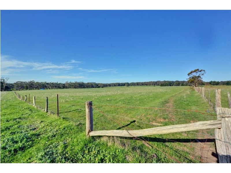 Lots 1 – 6 Bell Avenue & Yankee Flat Road, Mount Helen VIC 3350