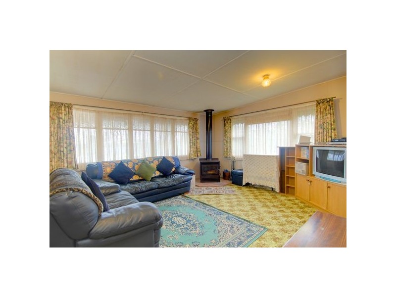 56 Service Street, Clunes VIC 3370