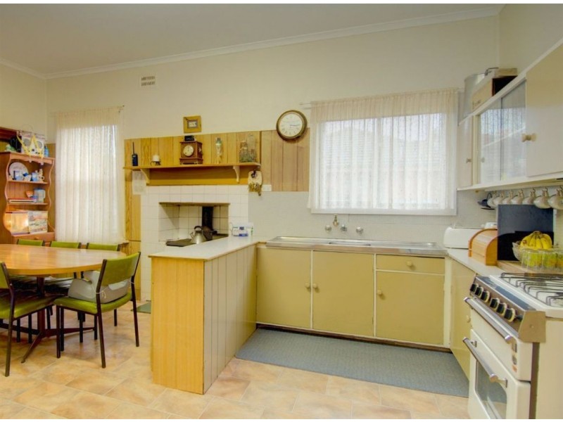 56 Service Street, Clunes VIC 3370