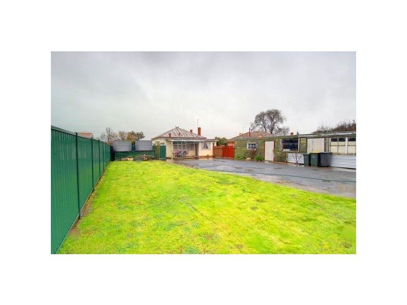 56 Service Street, Clunes VIC 3370