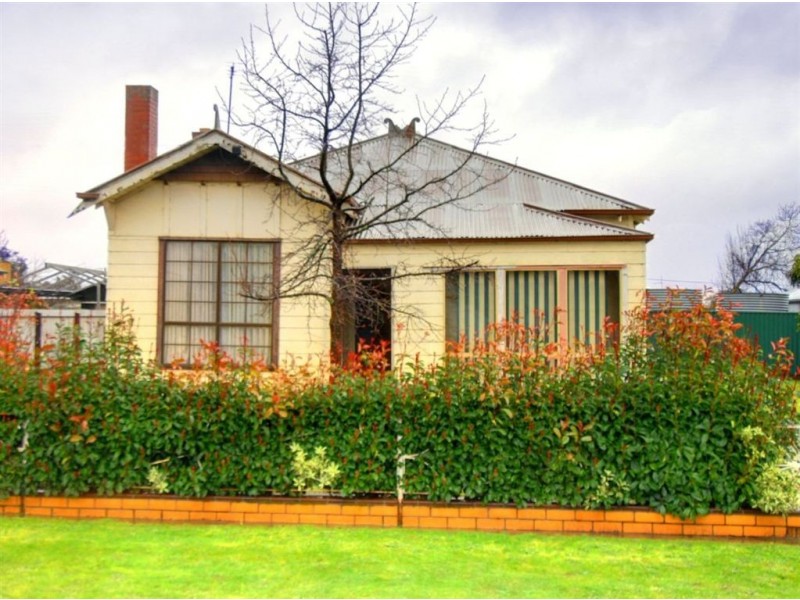 56 Service Street, Clunes VIC 3370