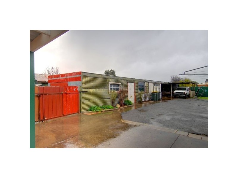 56 Service Street, Clunes VIC 3370