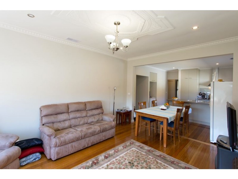 12 Park Street, Wendouree VIC 3355