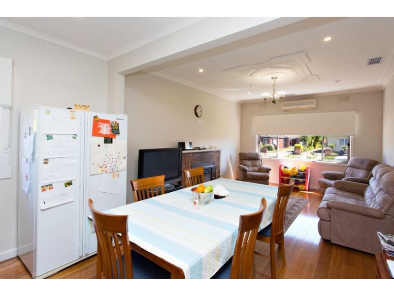 12 Park Street, Wendouree VIC 3355