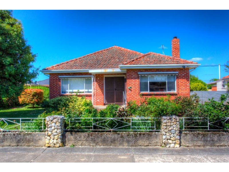 12 Park Street, Wendouree VIC 3355