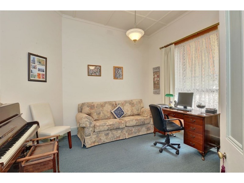 811 Urquhart Street, Newington VIC 3350