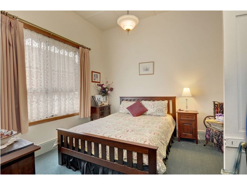 811 Urquhart Street, Newington VIC 3350