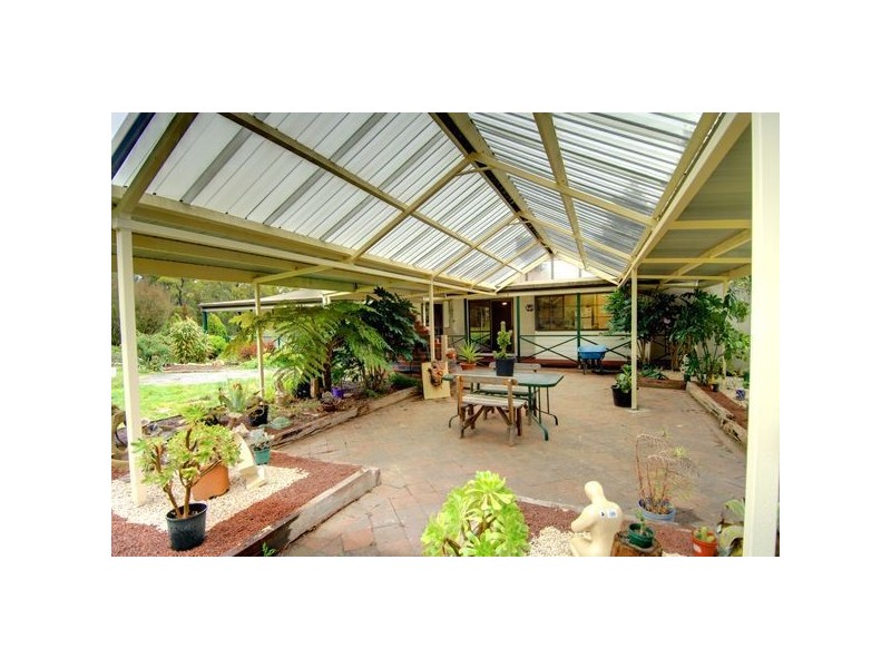 10 Lantana Road, Enfield VIC 3352