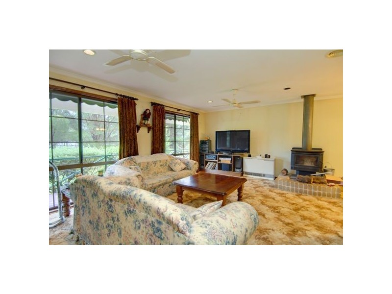 10 Lantana Road, Enfield VIC 3352