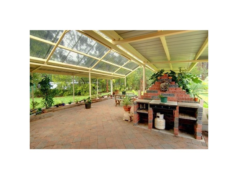 10 Lantana Road, Enfield VIC 3352