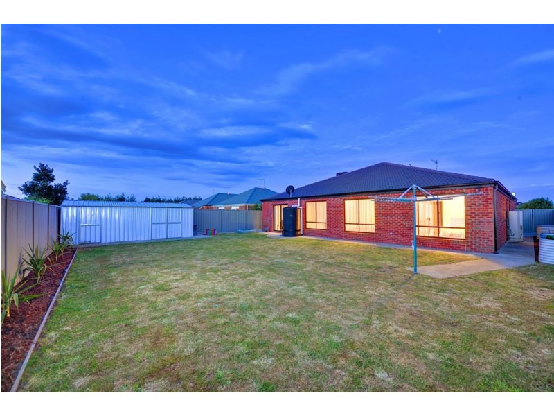 6 Hanwood Close, Delacombe VIC 3356