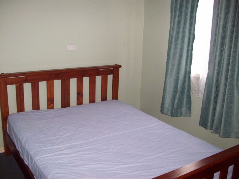 28 Railway Parade, Creswick VIC 3363