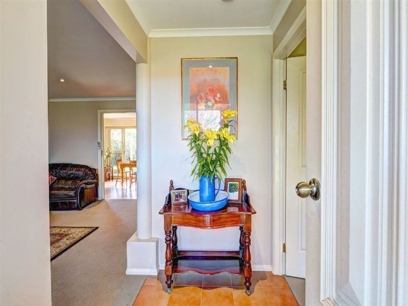 3 Zofia Pl, Alfredton VIC 3350