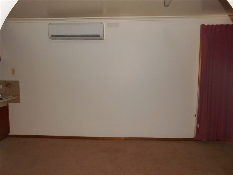 17 Gladstone Street, Sebastopol VIC 3356