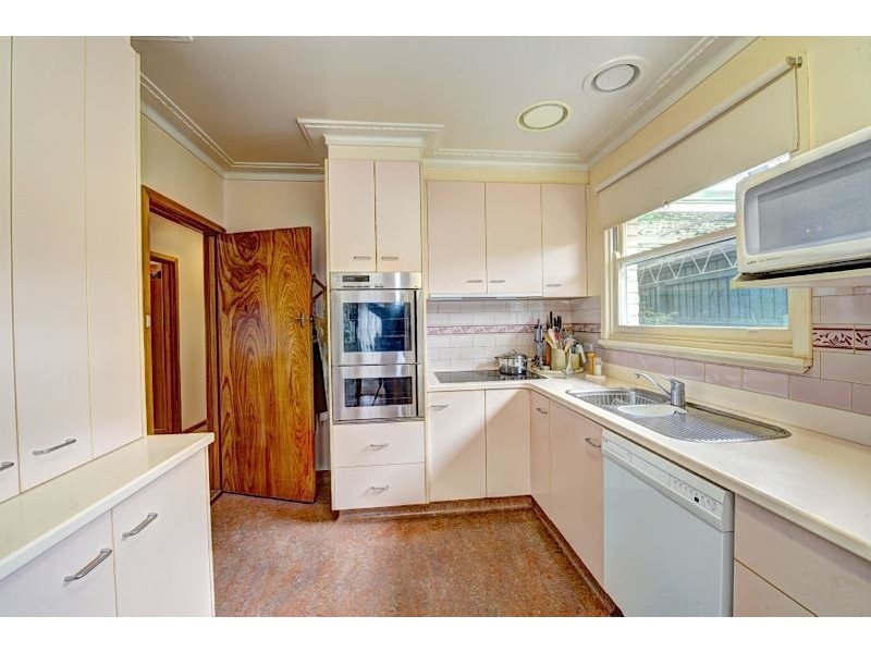 19 Lavinia Drive, Ballarat North VIC 3350