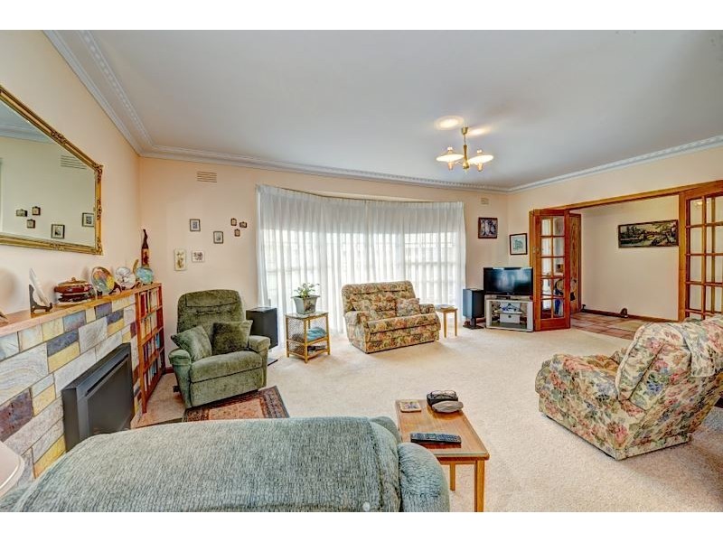 19 Lavinia Drive, Ballarat North VIC 3350