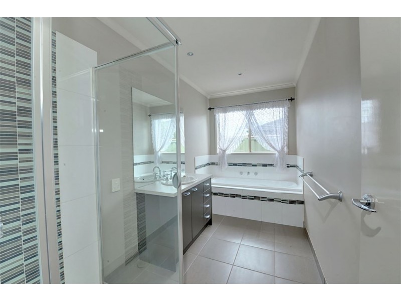 7 Coventry Street, Miners Rest VIC 3352