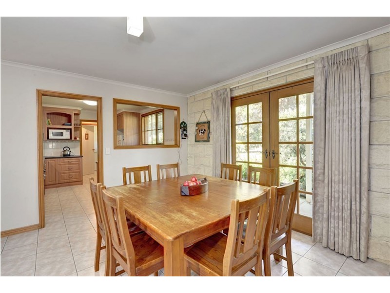 395 State Forrest Road, Ross Creek VIC 3351