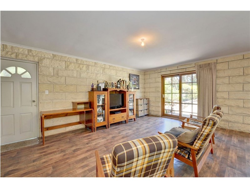 395 State Forrest Road, Ross Creek VIC 3351