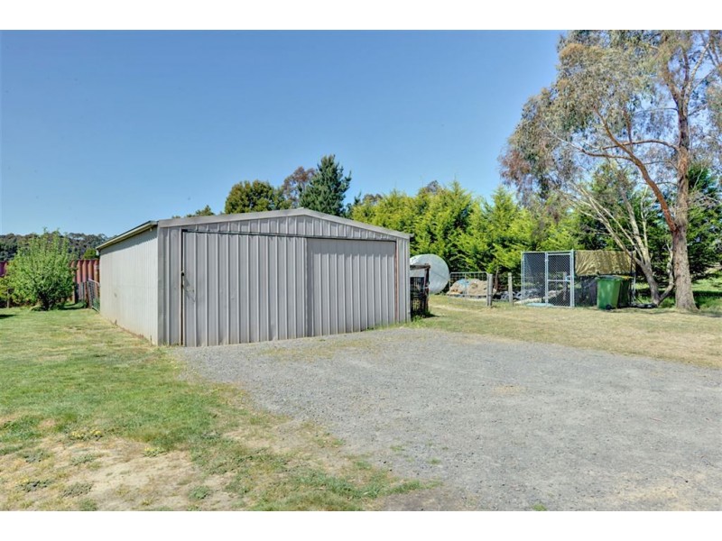 395 State Forrest Road, Ross Creek VIC 3351