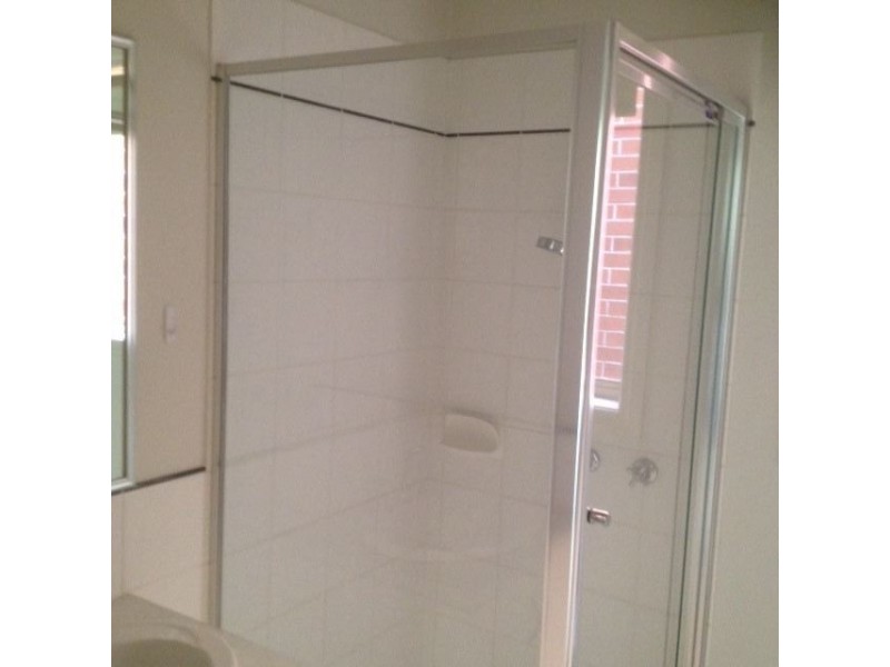 40 Lake Gardens Avenue, Lake Gardens VIC 3355