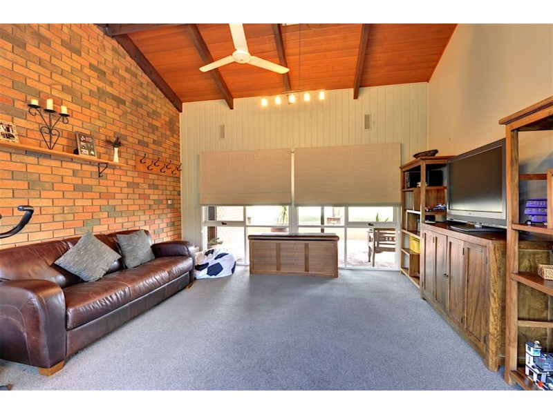 120 Sunraysia Drive, Mitchell Park VIC 3355