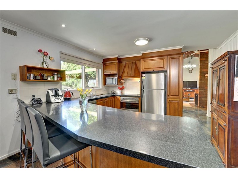 120 Sunraysia Drive, Mitchell Park VIC 3355