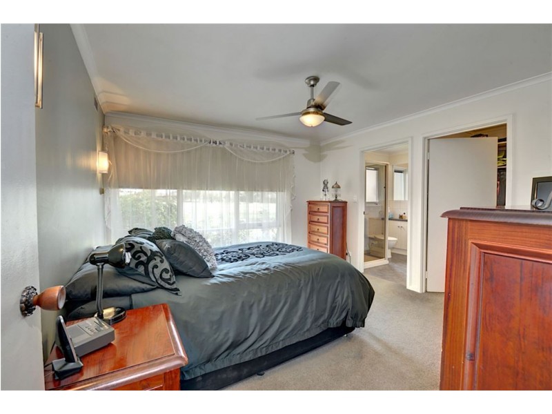 120 Sunraysia Drive, Mitchell Park VIC 3355