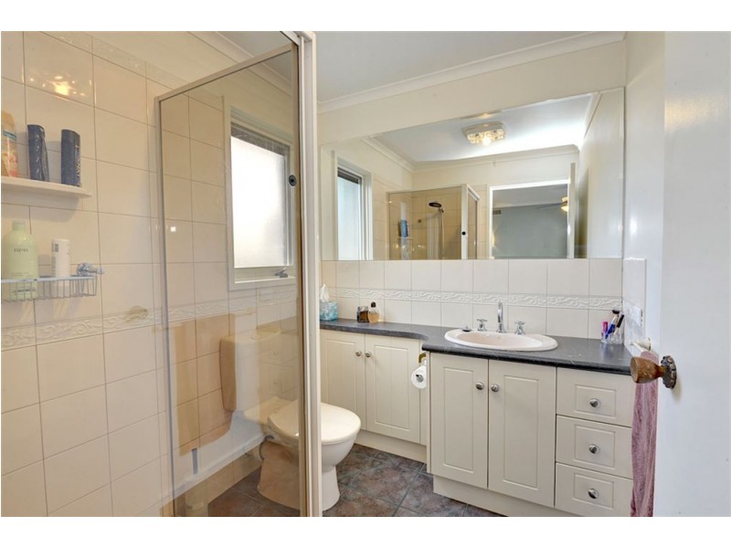 120 Sunraysia Drive, Mitchell Park VIC 3355