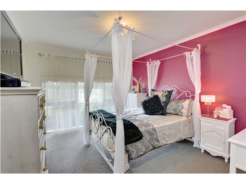 120 Sunraysia Drive, Mitchell Park VIC 3355