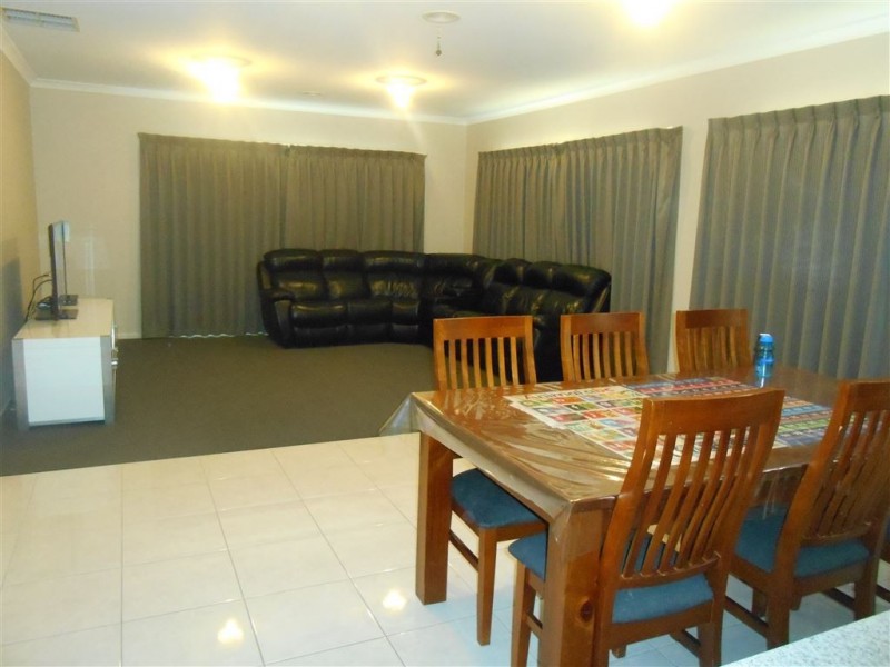 10 Carbine Drive, Alfredton VIC 3350