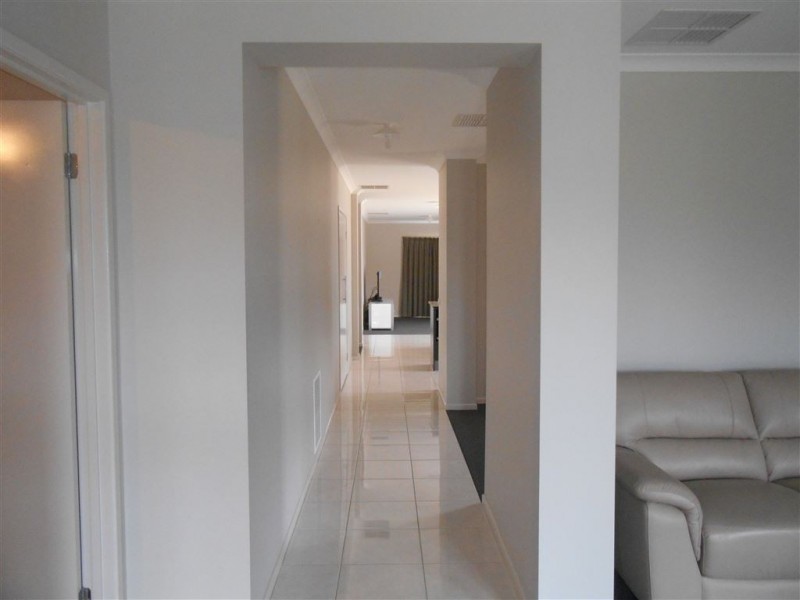 10 Carbine Drive, Alfredton VIC 3350