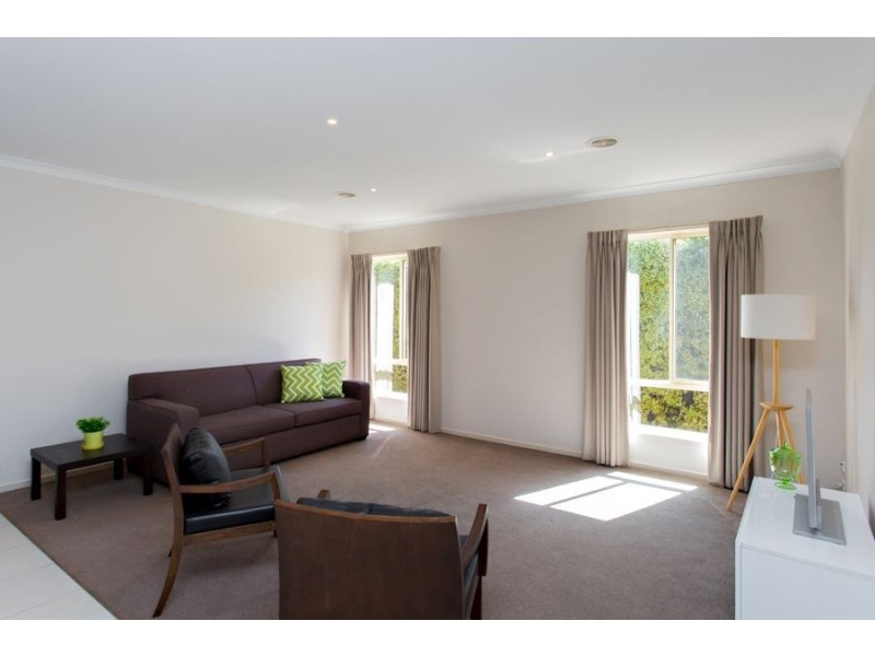 18 Merino Drive, Alfredton VIC 3350