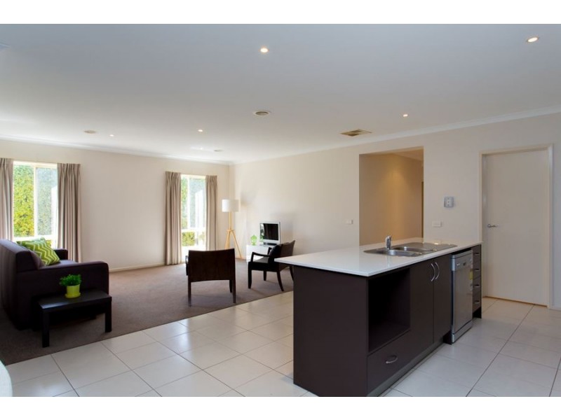 18 Merino Drive, Alfredton VIC 3350